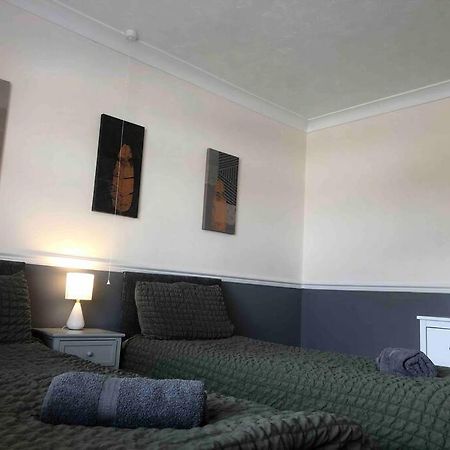 29 Comfort House 2 Bedroom Townhouse With Parking Scunthorpe Exterior foto